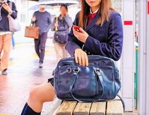 ＜美少女VR＞『えっ、ちょっとくすぐったいです…♡』可愛いJKを口説いてエッチな玩具でイタズラすると敏感な彼女は…