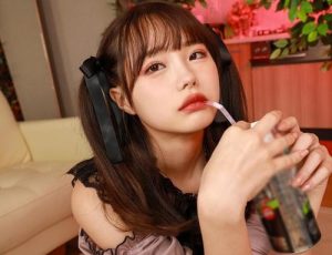 【ＶＲ】愛が重い…地雷系メンヘラ女子！病的にあなたを愛しながら、ベロと手でいっぱい気持ち良くしてくれます！