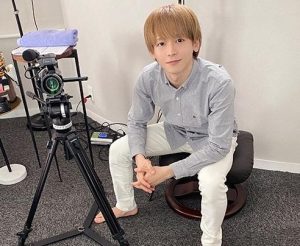 【VR】「AV女優になってみた！！」 【AV女優デビュー疑似体験VR】―人気AV男優【向理来】と初めてのハメ撮り撮影― 浜崎真緒