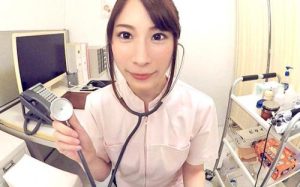 【VR】ドクター不在をいいことに患者を誘惑診断する淫乱ナース 橋本れいか（senzuri.tube）